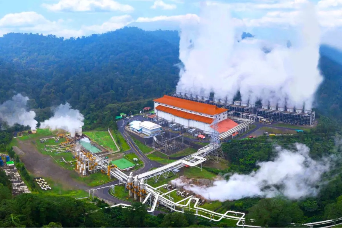 Tambah Kapasitas Pembangkit EBT, Barito Renewables Energy (BREN) Kucurkan Capex Rp2,5 Triliun